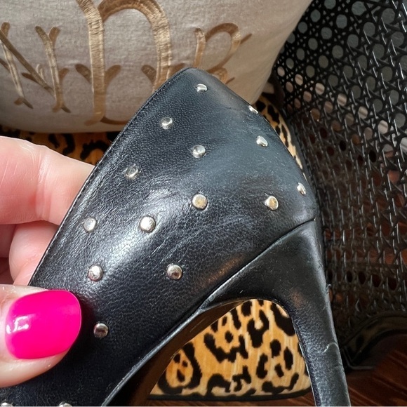 SAINT LAURENT YSL  Black Studded Leather Pointed Toe Pumps - Picture 14 of 15